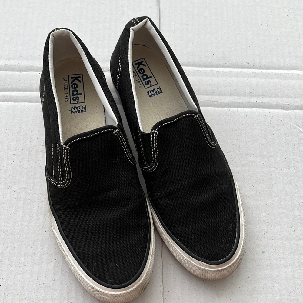 KEDS SLIP ON DREAM FOAM - Size 7.5